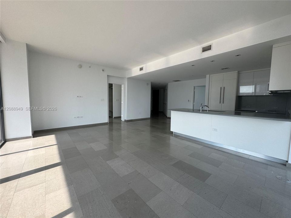 For Rent: $7,500 (2 beds, 2 baths, 1264 Square Feet)