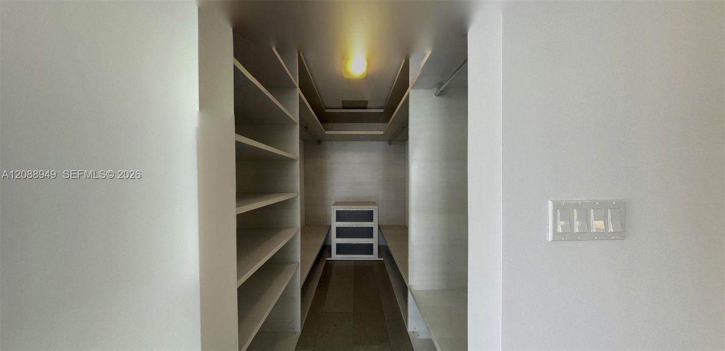 For Rent: $7,500 (2 beds, 2 baths, 1264 Square Feet)