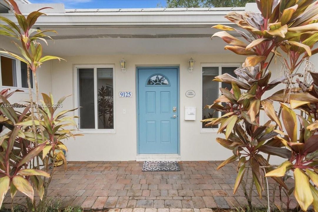 En Venta: $899,000 (4 camas, 2 baños, 1887 Pies cuadrados)