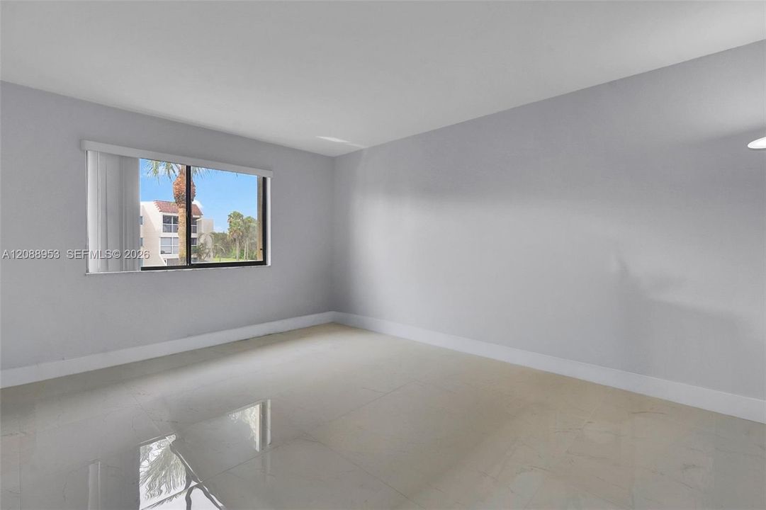 En Venta: $325,000 (2 camas, 2 baños, 1231 Pies cuadrados)
