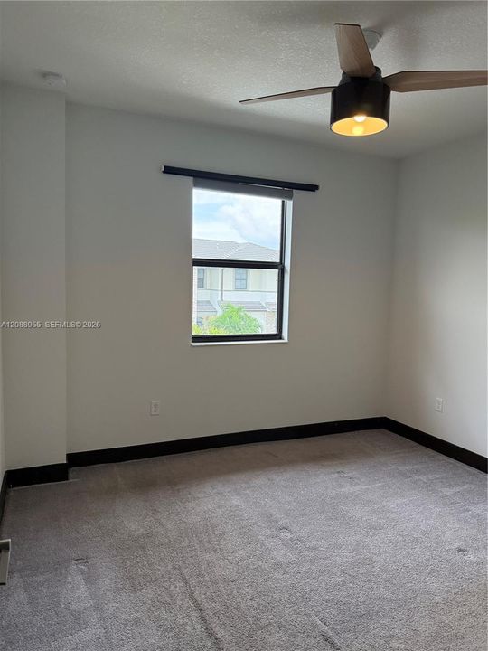 En Renta: $3,700 (3 camas, 2 baños, 1743 Pies cuadrados)