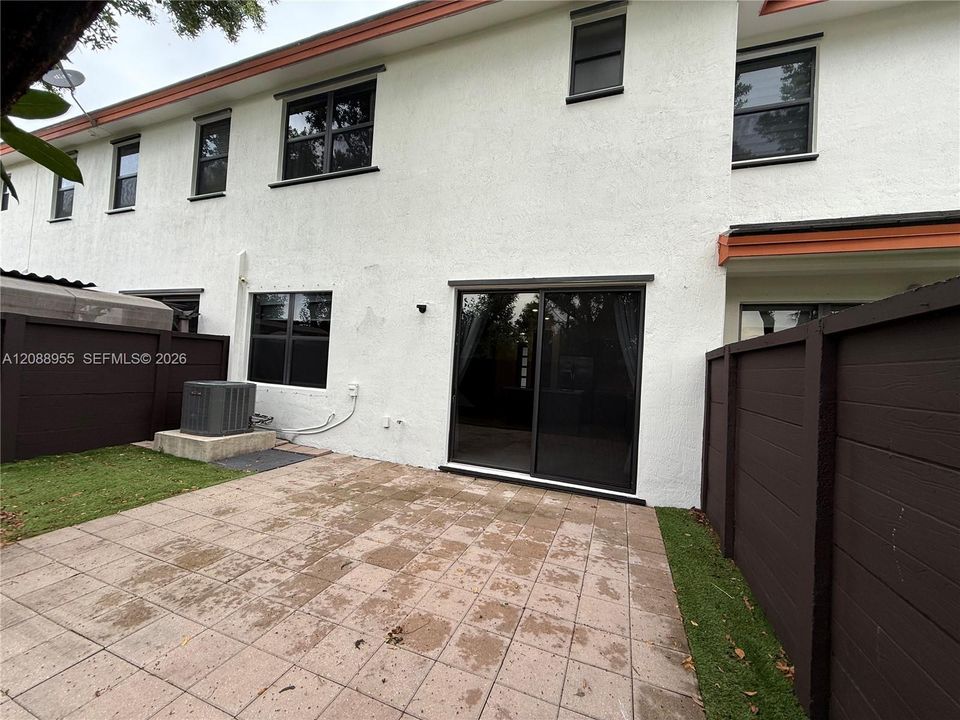 En Renta: $3,700 (3 camas, 2 baños, 1743 Pies cuadrados)