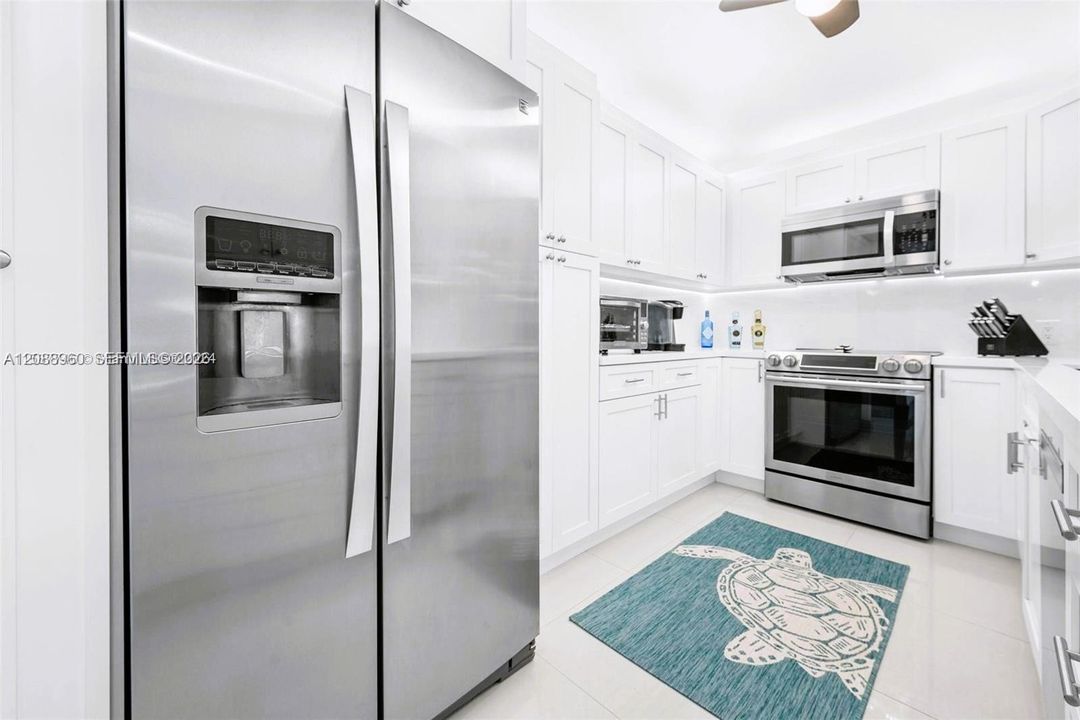 В аренду: $3,000 (2 спален, 2 ванн, 1092 Квадратных фут)