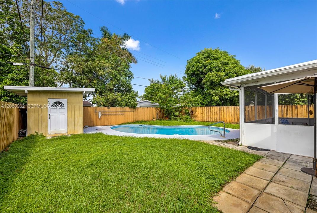 En Venta: $550,000 (3 camas, 2 baños, 1610 Pies cuadrados)
