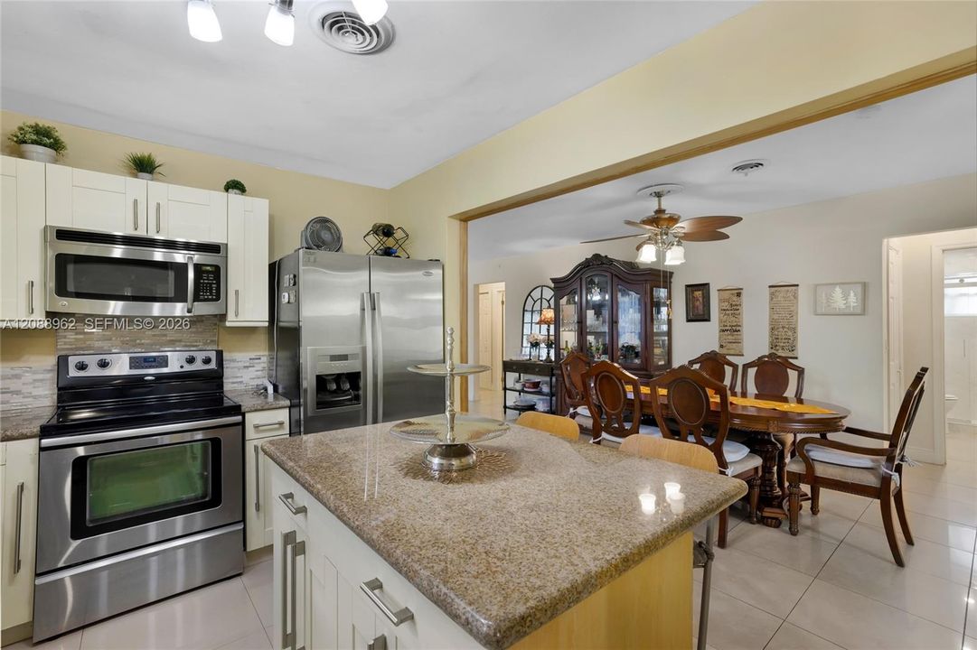 En Venta: $550,000 (3 camas, 2 baños, 1610 Pies cuadrados)