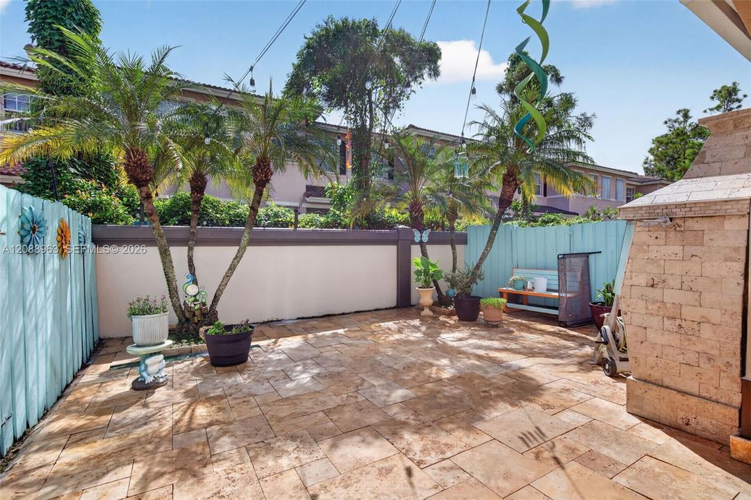 En Venta: $525,000 (2 camas, 2 baños, 1606 Pies cuadrados)