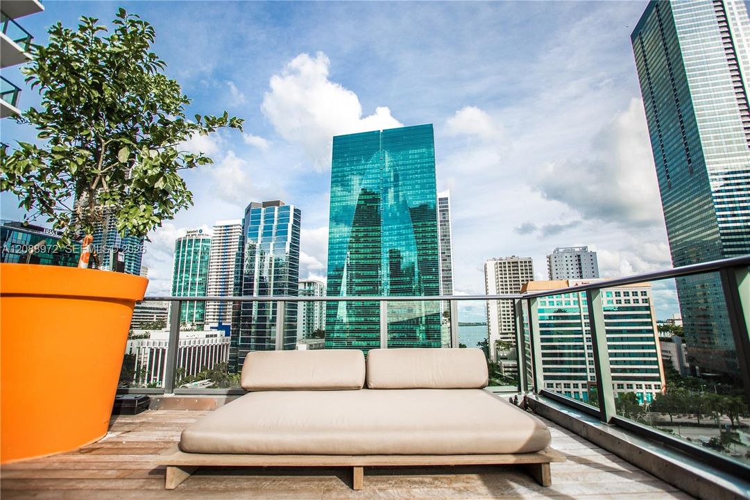 En Venta: $855,000 (2 camas, 2 baños, 1155 Pies cuadrados)