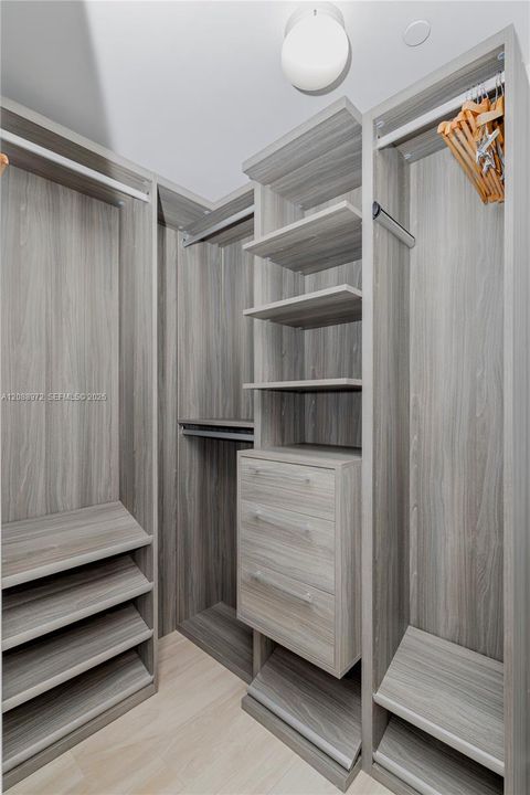 En Venta: $855,000 (2 camas, 2 baños, 1155 Pies cuadrados)