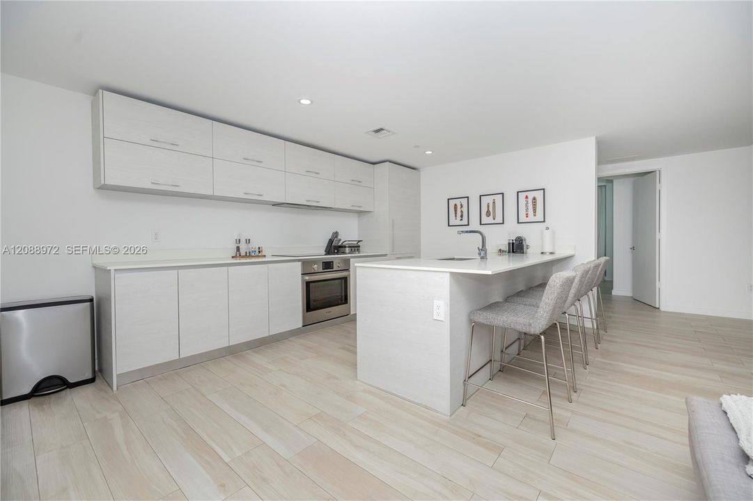 En Venta: $855,000 (2 camas, 2 baños, 1155 Pies cuadrados)
