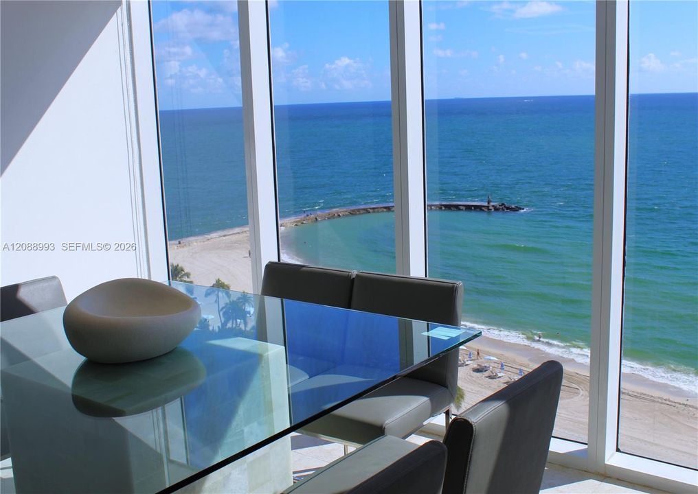 For Rent: $11,000 (2 beds, 2 baths, 1407 Square Feet)