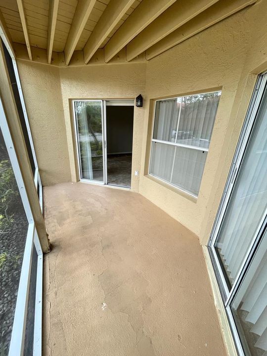 4783 Via Palm Lake 104