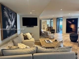 For Rent: $15,000 (2 beds, 2 baths, 2380 Square Feet)