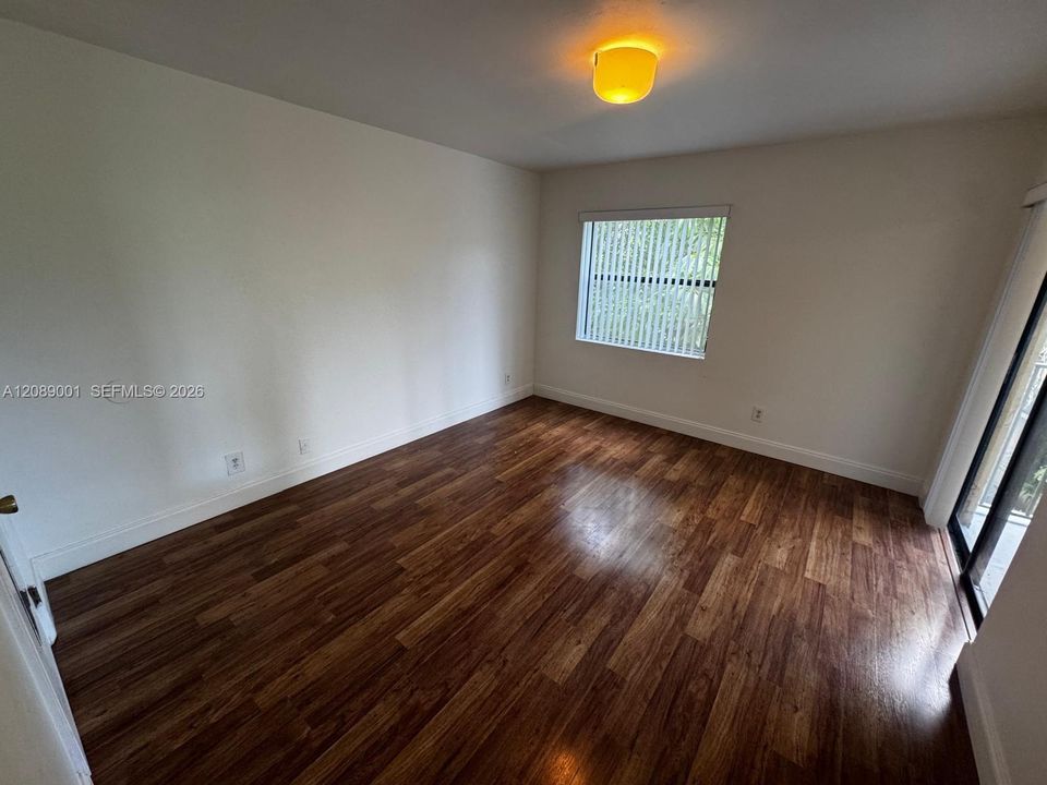 В аренду: $1,700 (1 спален, 1 ванн, 754 Квадратных фут)