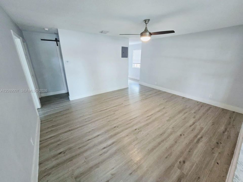 En Renta: $2,650 (2 camas, 2 baños, 1702 Pies cuadrados)