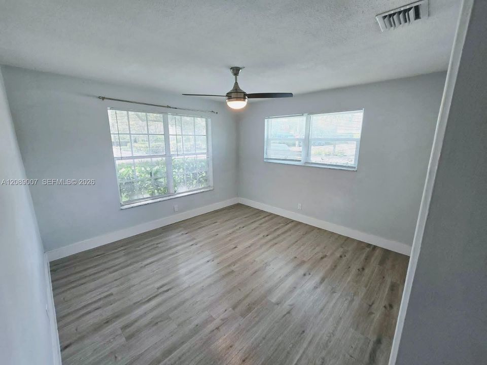 En Renta: $2,650 (2 camas, 2 baños, 1702 Pies cuadrados)