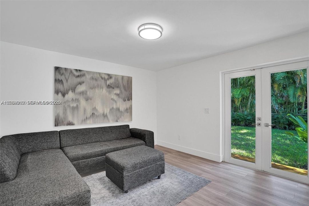 En Venta: $2,390,000 (3 camas, 2 baños, 2330 Pies cuadrados)