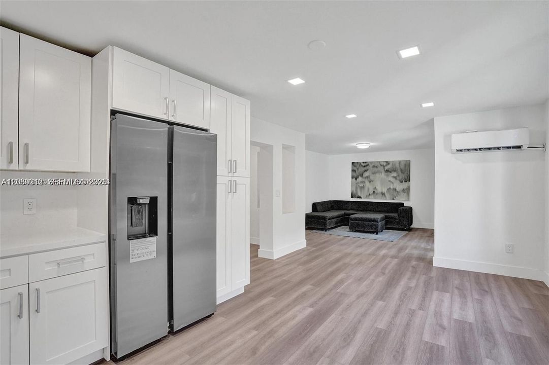 En Venta: $2,390,000 (3 camas, 2 baños, 2330 Pies cuadrados)