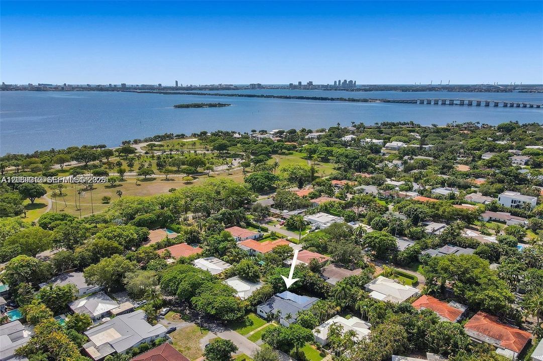 En Venta: $2,390,000 (3 camas, 2 baños, 2330 Pies cuadrados)