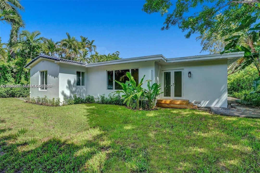 En Venta: $2,390,000 (3 camas, 2 baños, 2330 Pies cuadrados)