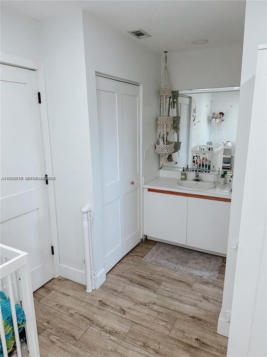 В аренду: $3,000 (2 спален, 2 ванн, 1250 Квадратных фут)