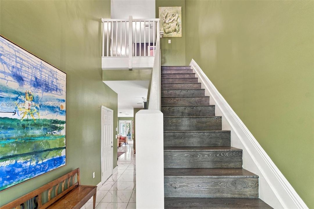 En Venta: $1,295,000 (3 camas, 2 baños, 1972 Pies cuadrados)