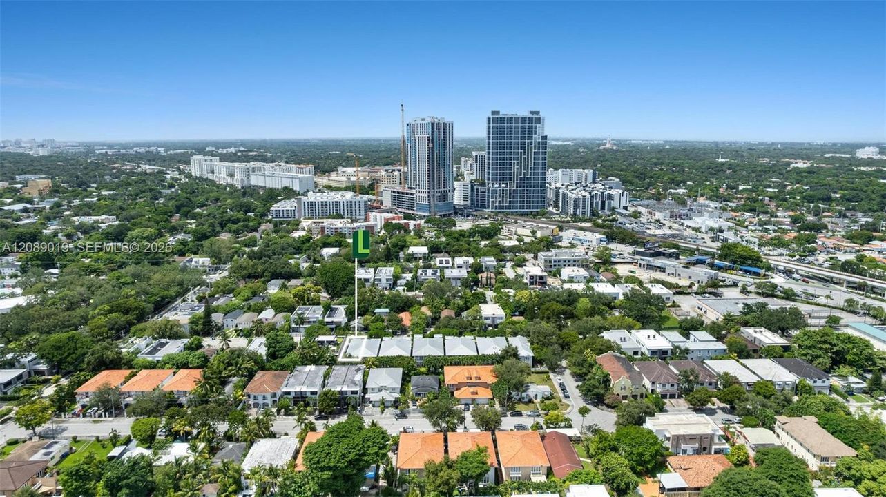 En Venta: $1,295,000 (3 camas, 2 baños, 1972 Pies cuadrados)