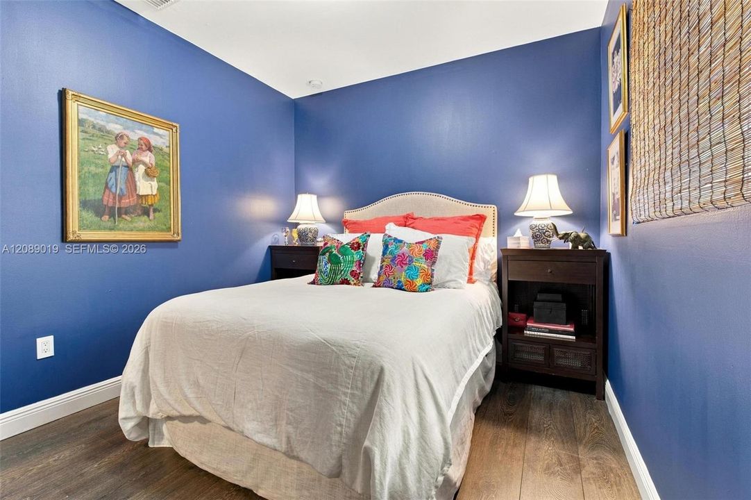 En Venta: $1,295,000 (3 camas, 2 baños, 1972 Pies cuadrados)