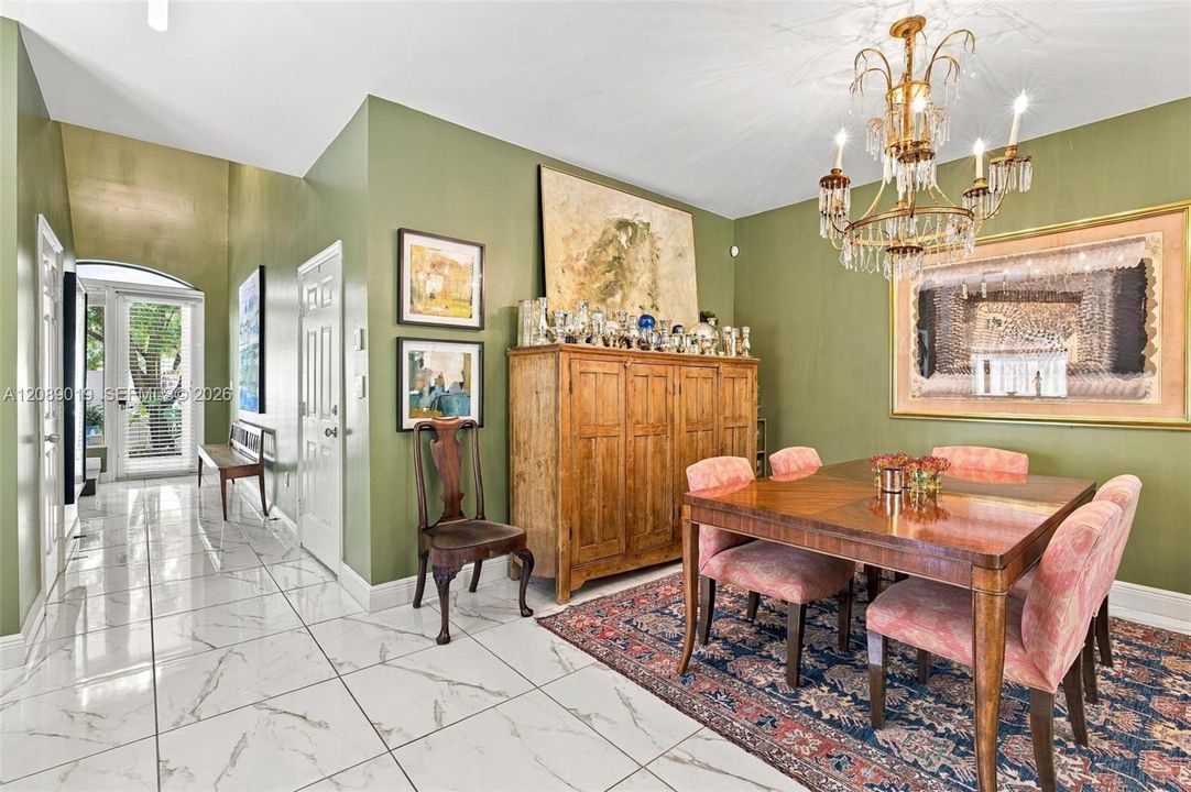 En Venta: $1,295,000 (3 camas, 2 baños, 1972 Pies cuadrados)