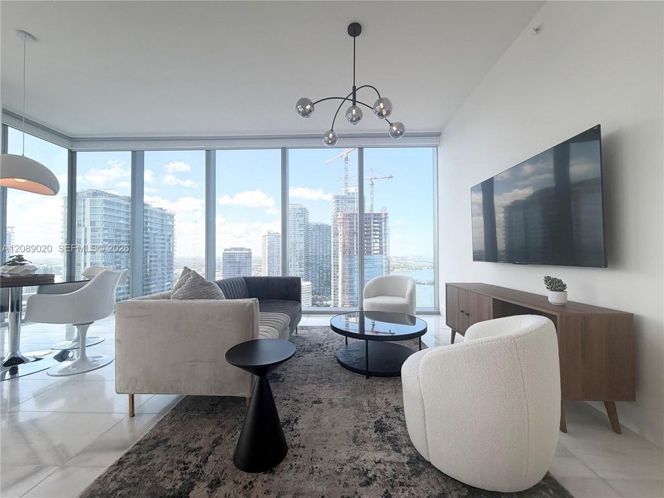 For Rent: $8,900 (2 beds, 2 baths, 1105 Square Feet)