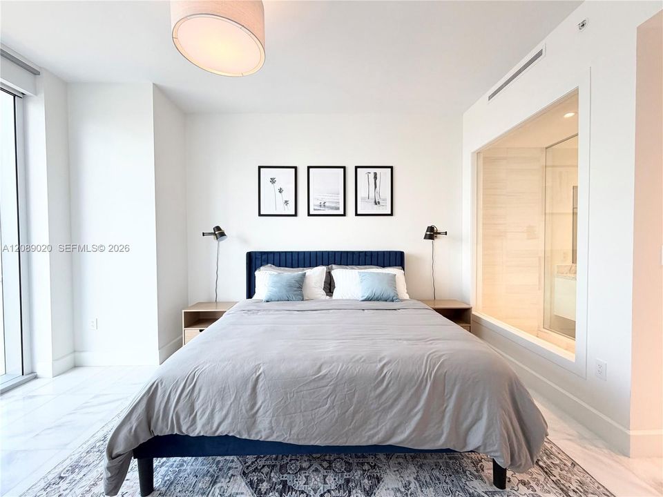 For Rent: $8,900 (2 beds, 2 baths, 1105 Square Feet)
