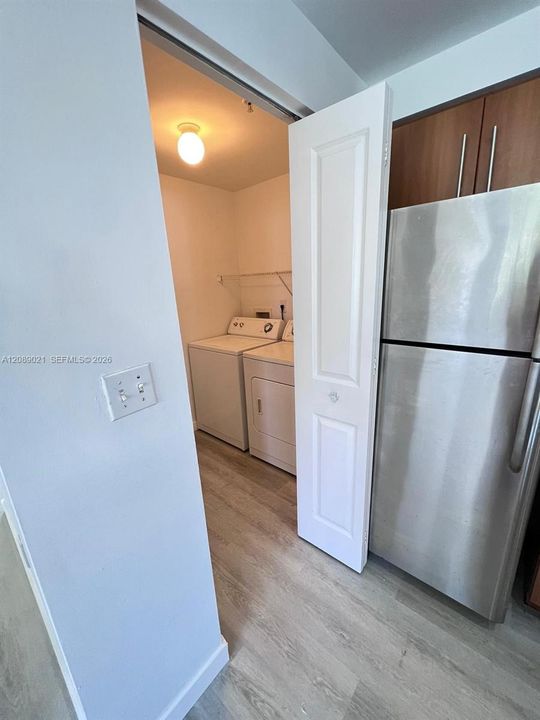 For Rent: $2,000 (2 beds, 2 baths, 1123 Square Feet)