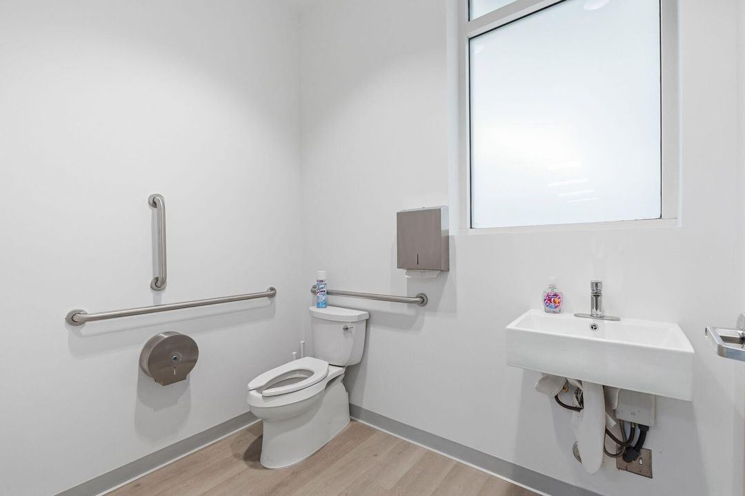 Single occ Restroom interior