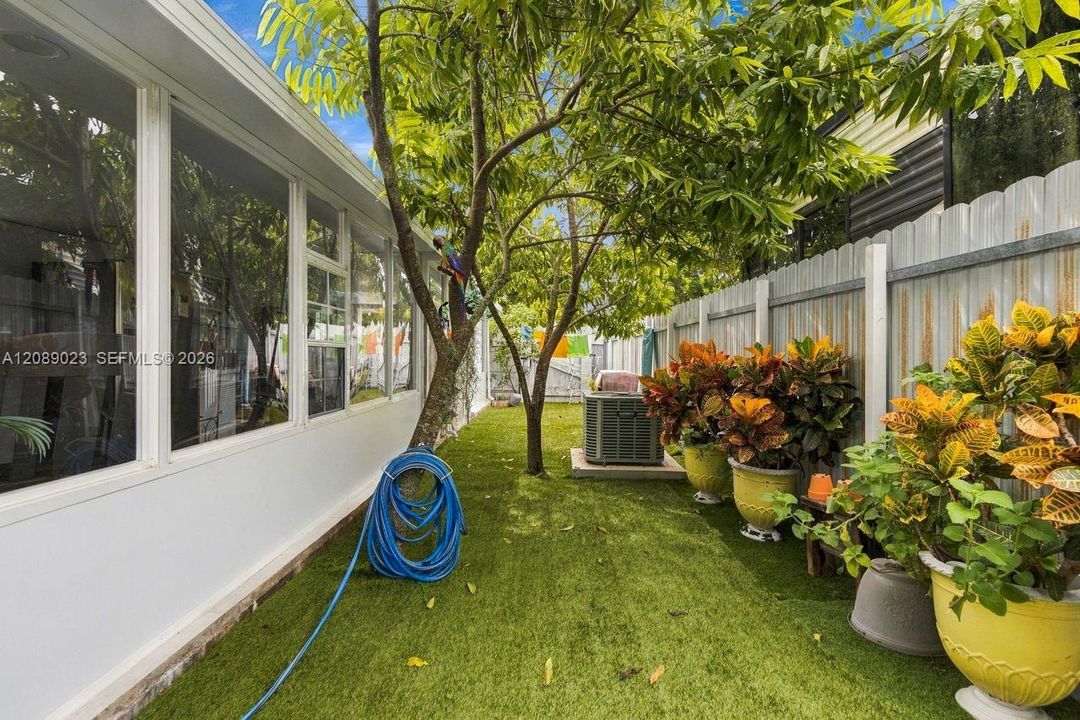 En Venta: $675,000 (3 camas, 1 baños, 1262 Pies cuadrados)