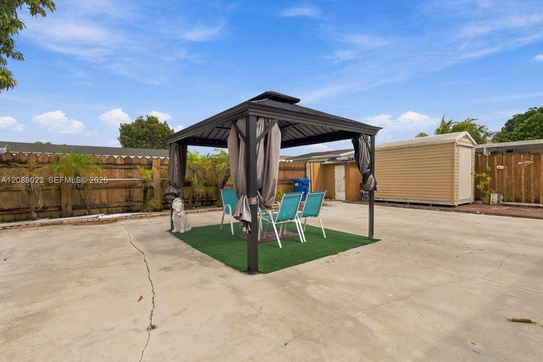 En Venta: $675,000 (3 camas, 1 baños, 1262 Pies cuadrados)