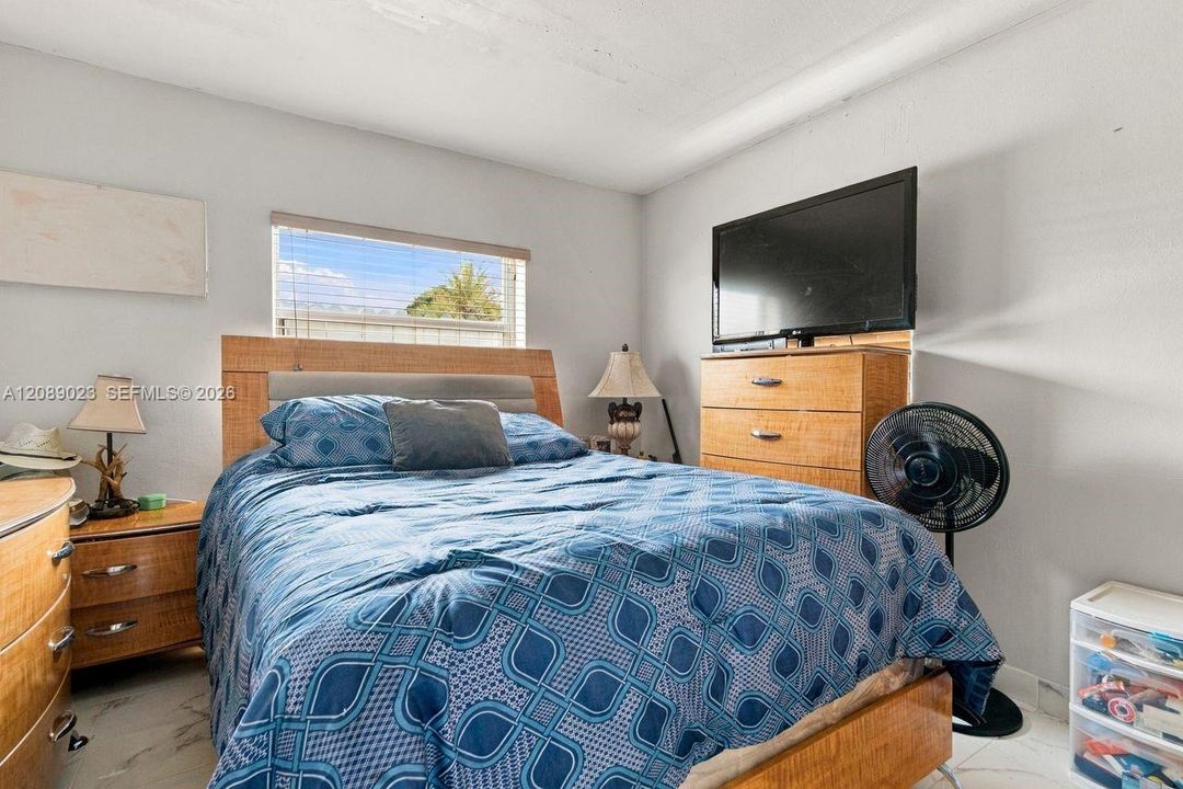 En Venta: $675,000 (3 camas, 1 baños, 1262 Pies cuadrados)