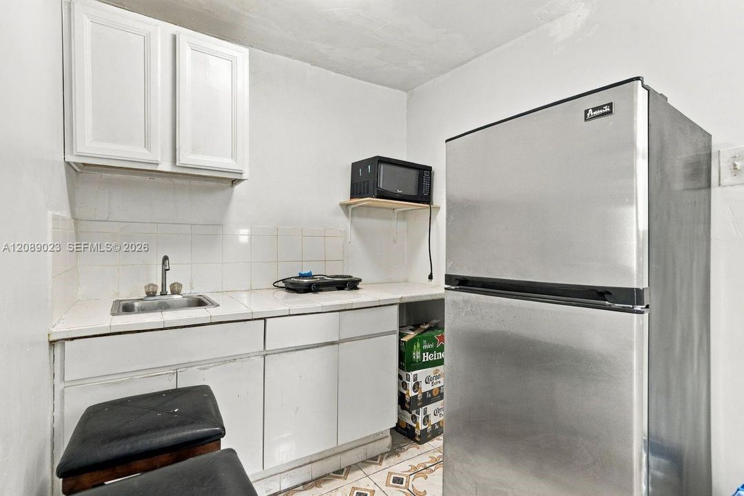 En Venta: $675,000 (3 camas, 1 baños, 1262 Pies cuadrados)