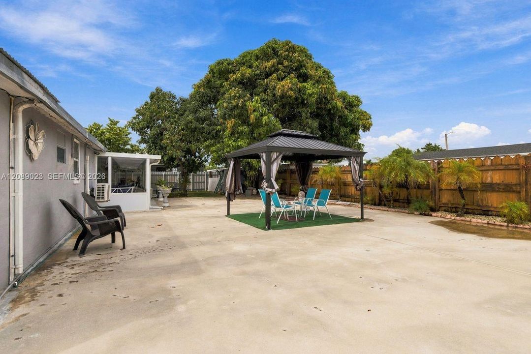 En Venta: $675,000 (3 camas, 1 baños, 1262 Pies cuadrados)