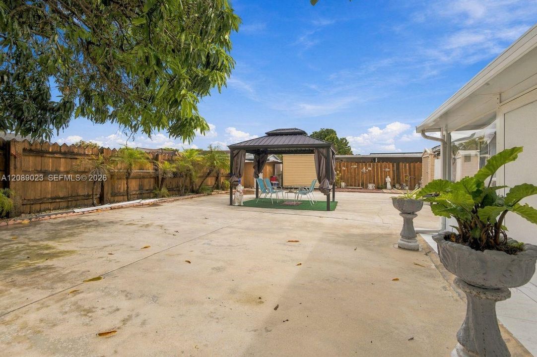 En Venta: $675,000 (3 camas, 1 baños, 1262 Pies cuadrados)