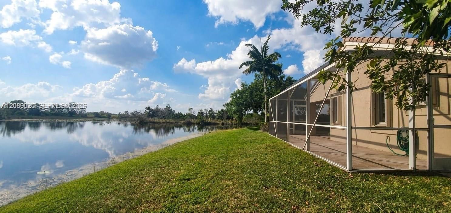 For Rent: $4,000 (3 beds, 2 baths, 1420 Square Feet)
