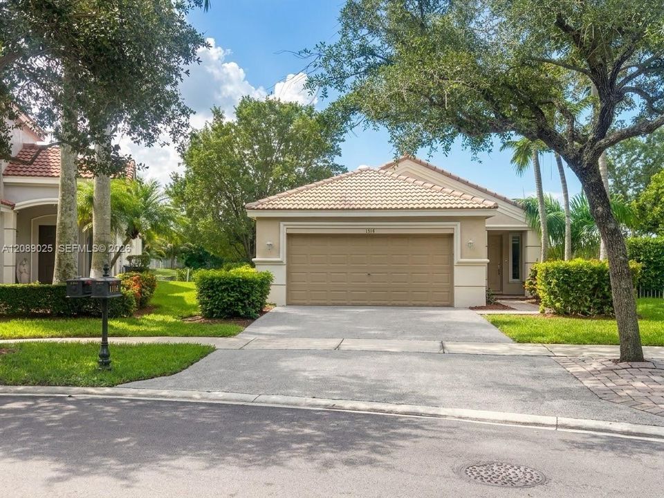 For Rent: $4,000 (3 beds, 2 baths, 1420 Square Feet)