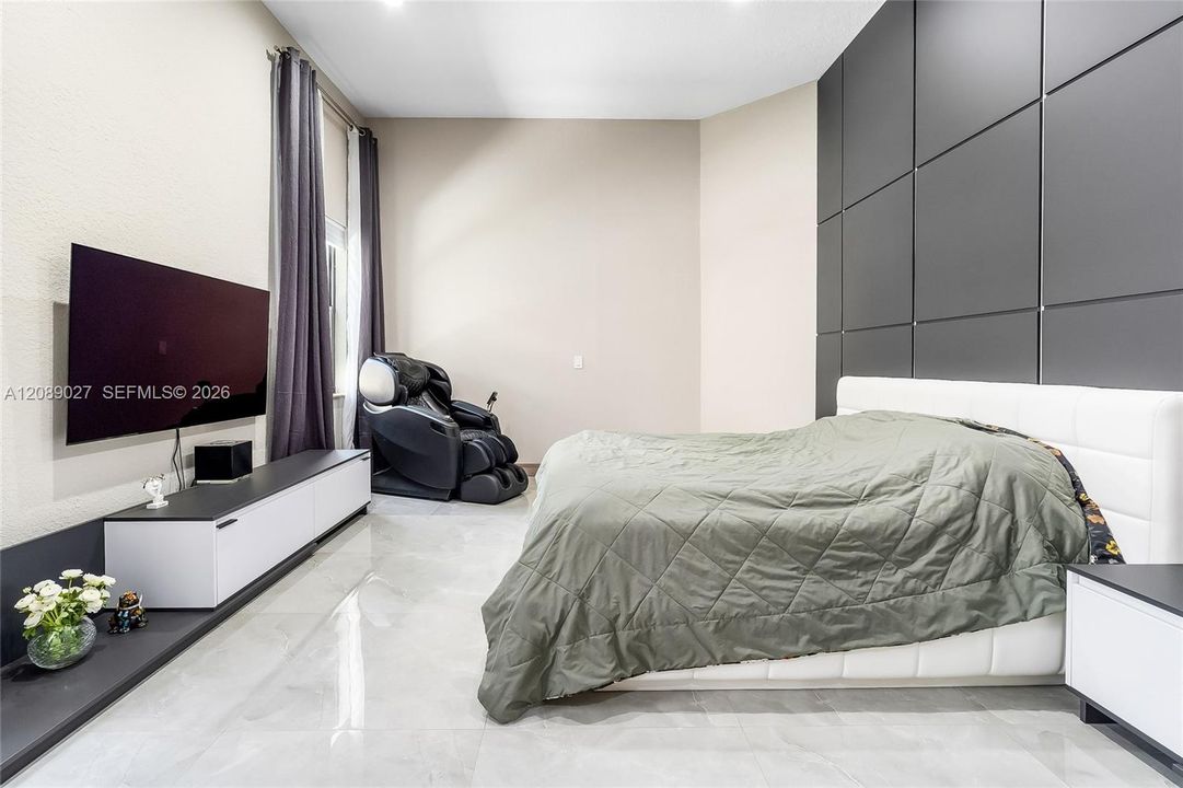 В аренду: $8,000 (3 спален, 2 ванн, 2132 Квадратных фут)