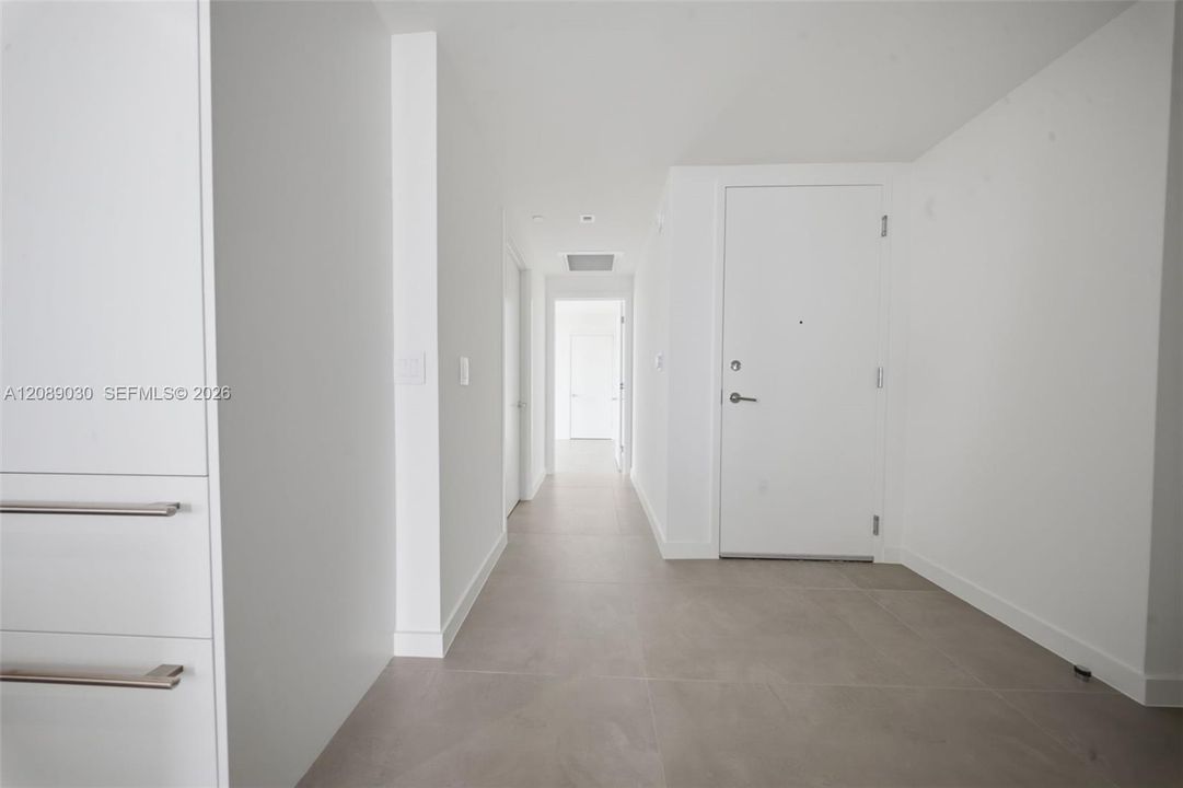 For Sale: $2,350,000 (2 beds, 2 baths, 1285 Square Feet)