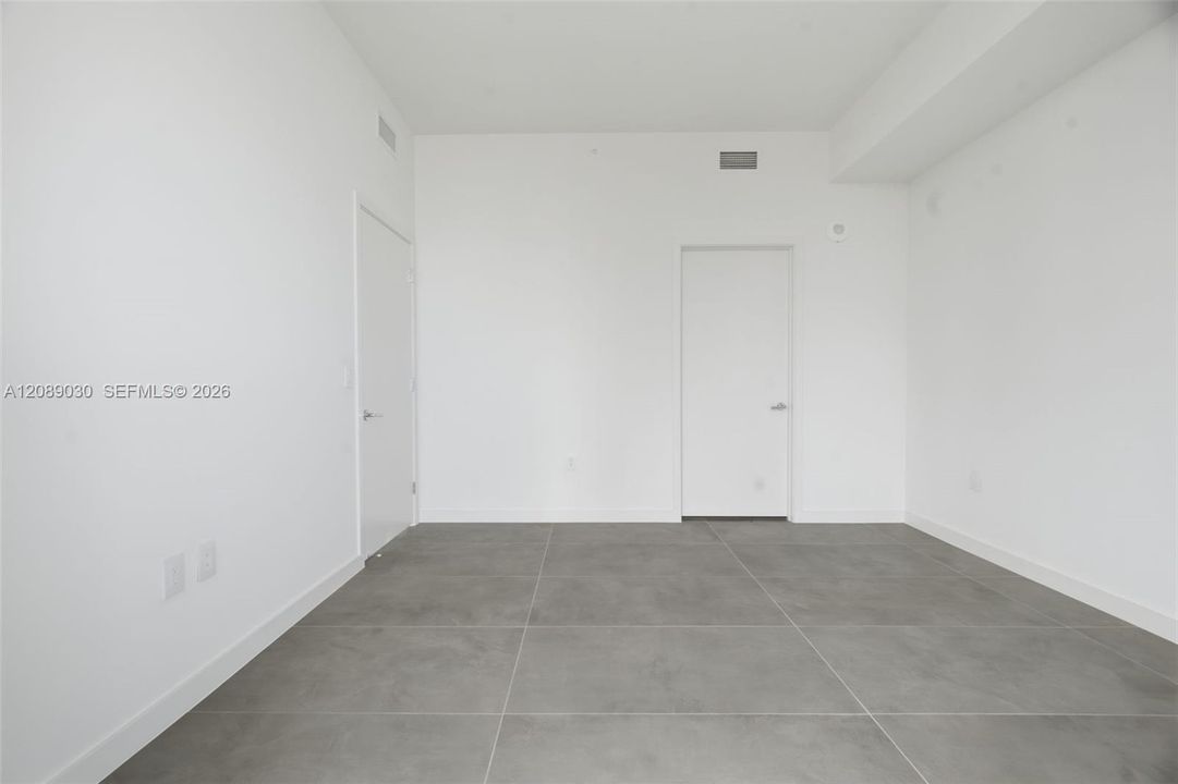 For Sale: $2,350,000 (2 beds, 2 baths, 1285 Square Feet)
