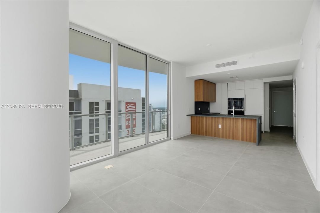 For Sale: $2,350,000 (2 beds, 2 baths, 1285 Square Feet)
