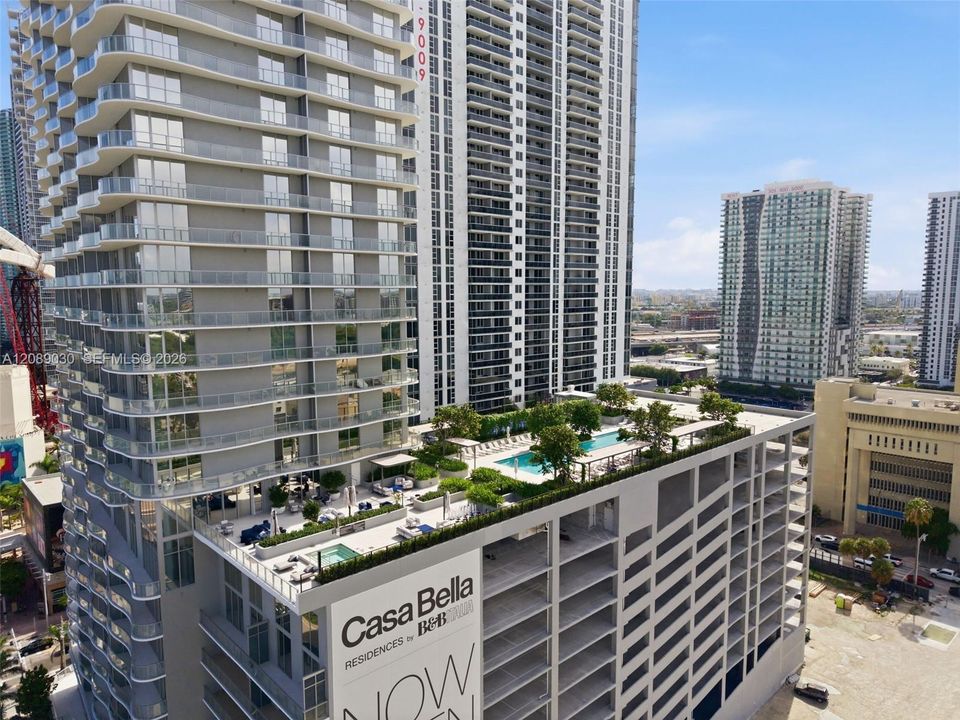 For Sale: $2,350,000 (2 beds, 2 baths, 1285 Square Feet)
