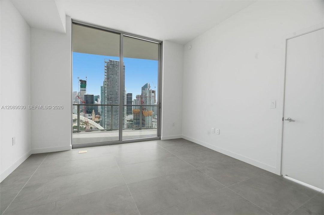For Sale: $2,350,000 (2 beds, 2 baths, 1285 Square Feet)
