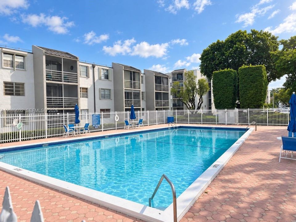 For Rent: $2,600 (1 beds, 2 baths, 1135 Square Feet)