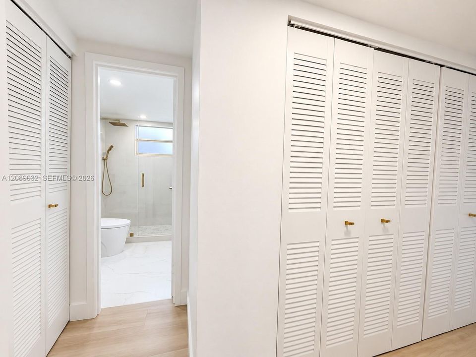 For Rent: $2,600 (1 beds, 2 baths, 1135 Square Feet)