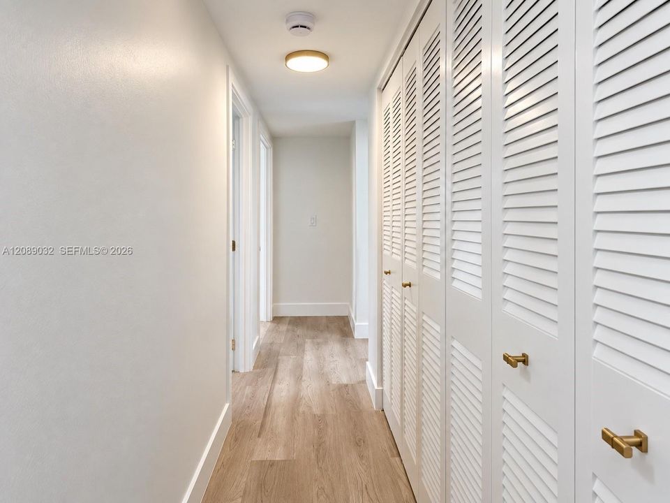 For Rent: $2,600 (1 beds, 2 baths, 1135 Square Feet)
