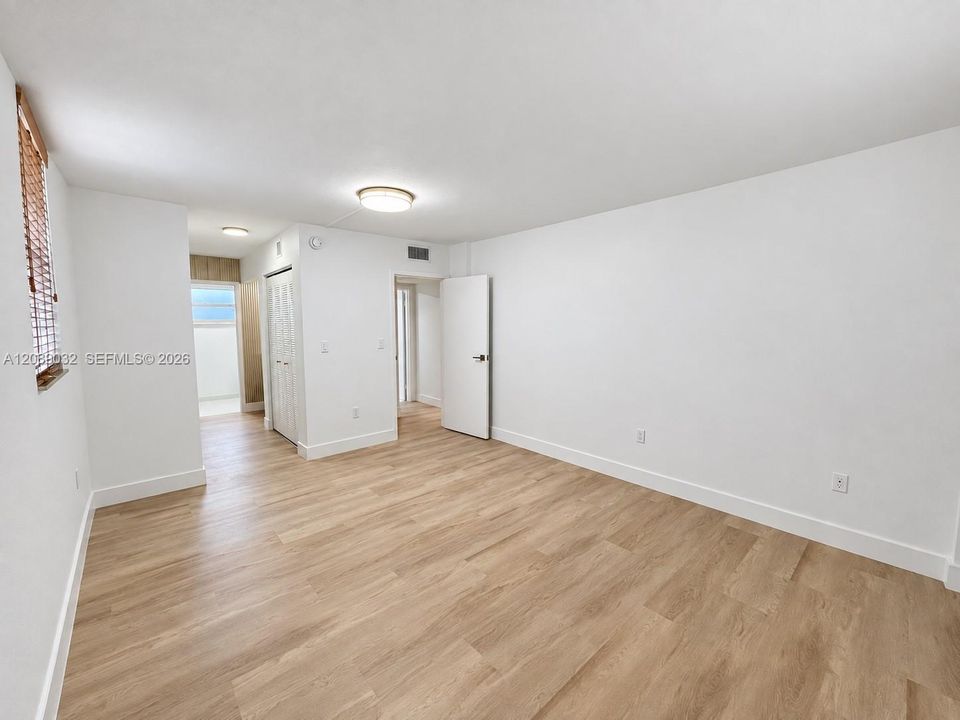 For Rent: $2,600 (1 beds, 2 baths, 1135 Square Feet)